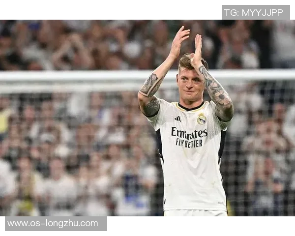 克罗斯领衔德国足球新篇章展望未来赛季的挑战与机遇 克罗斯领衔德国足球新篇章展望未来赛季的挑战与机遇