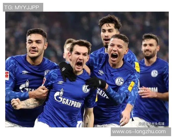 奥斯纳与纽约堡的激烈对决揭示了足球战术的新趋势与挑战 奥斯纳与纽约堡的激烈对决揭示了足球战术的新趋势与挑战