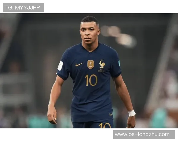 姆巴佩领衔法国队冲击世界杯冠军前景分析与个人发展路径探讨